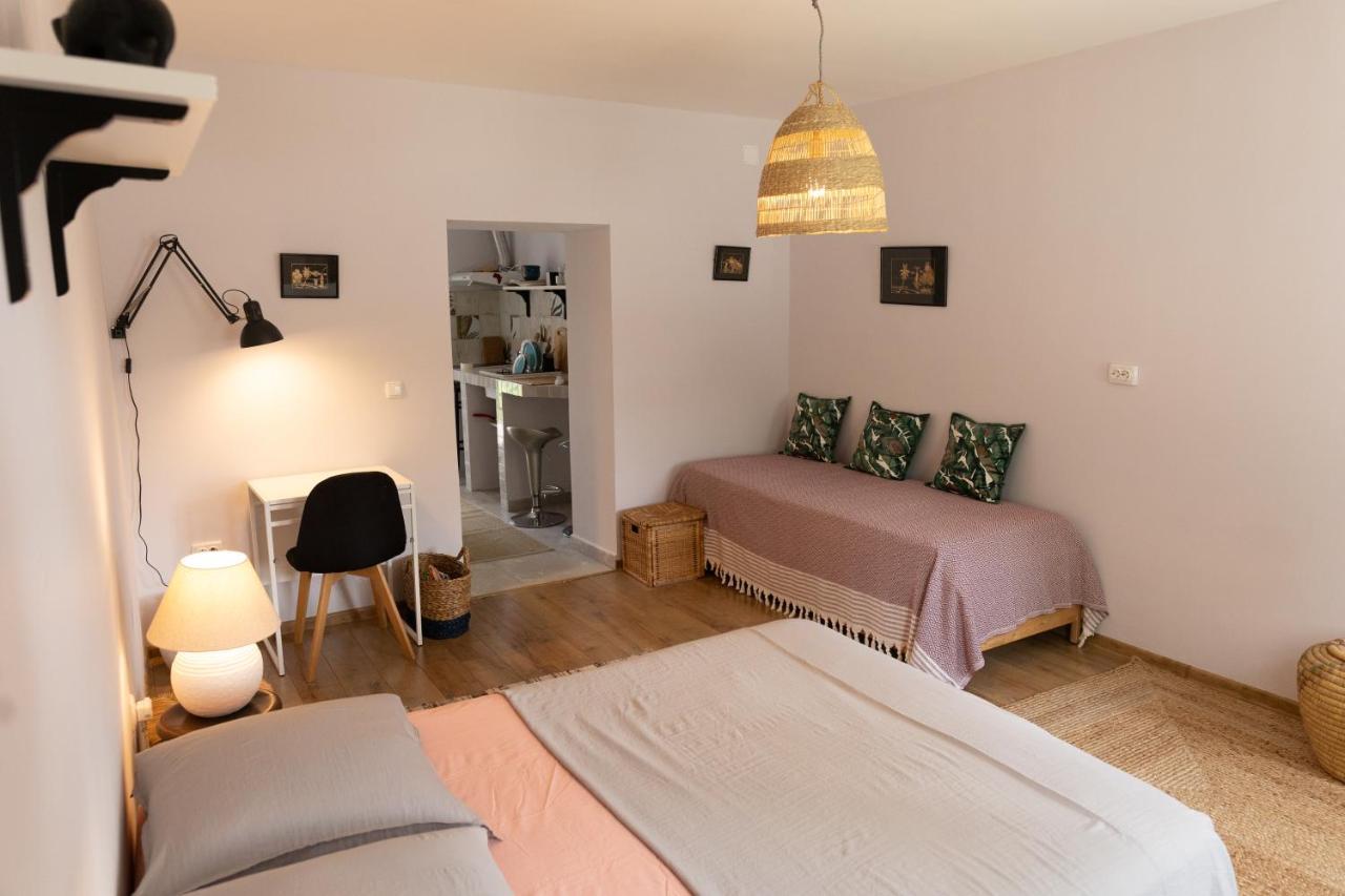 كاهول Nomad Sud Studios In Town Center المظهر الخارجي الصورة