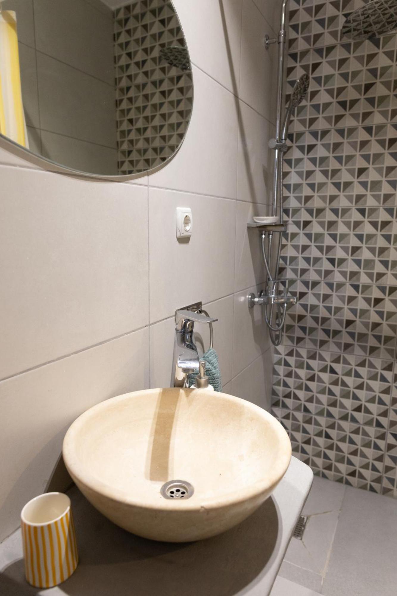 كاهول Nomad Sud Studios In Town Center المظهر الخارجي الصورة