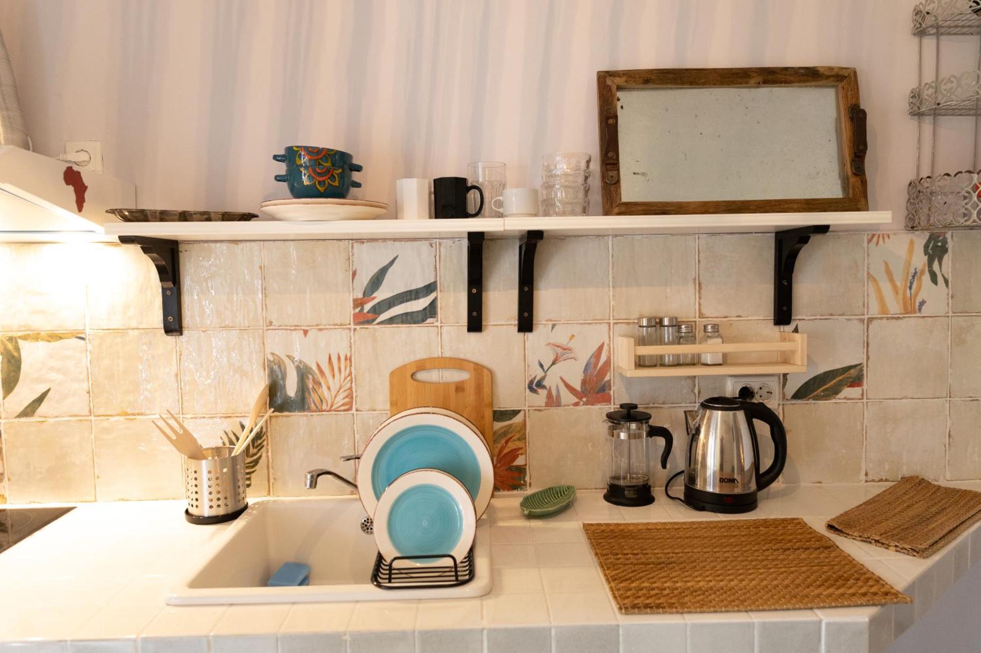 كاهول Nomad Sud Studios In Town Center المظهر الخارجي الصورة